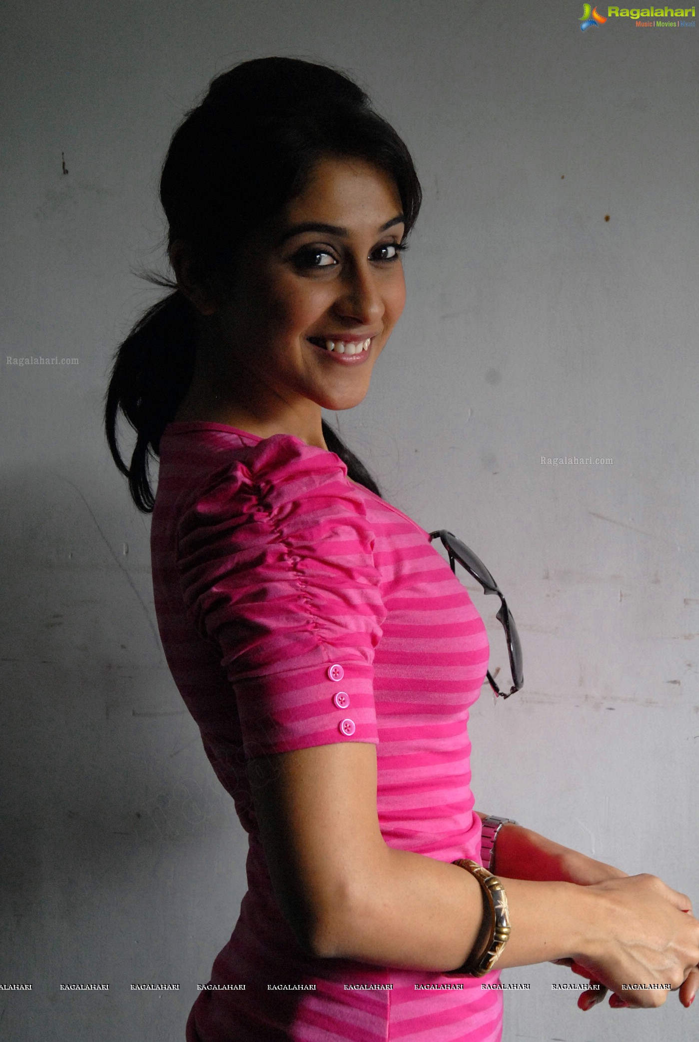 Regina Cassandra (Posters)