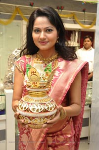 Aparanji Suhasini