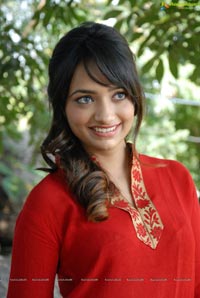 Entha Andamga Vunnave Heroine Jiya