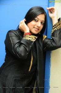 Keerthi Chawla Scam Movie Heroine