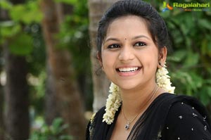 Tamil Actress Sri Ramya