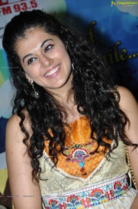 Telugu Heroine Taapsee