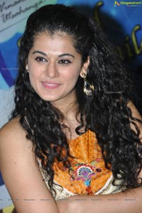 Telugu Heroine Taapsee