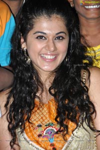 Telugu Heroine Taapsee