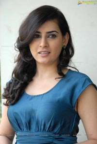 Archana Prematho Nuvvu Vastavani