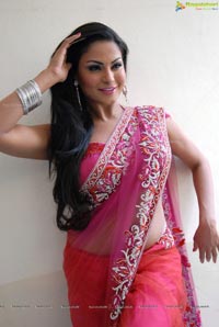 Veena Malik High Resolution Photos
