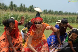 Eppadi Manasukkul Vandhai Tanvi Vyas