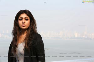 Nayantara Hot Stills from Aarambam