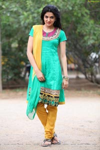 Sakshi Choudhary Wallpapers