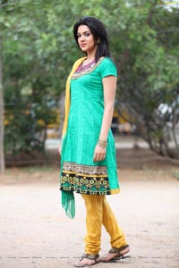 Sakshi Choudhary Wallpapers