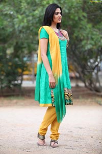 Sakshi Choudhary Wallpapers