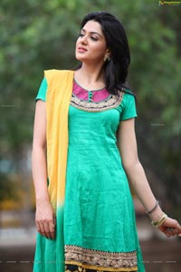 Sakshi Choudhary Wallpapers