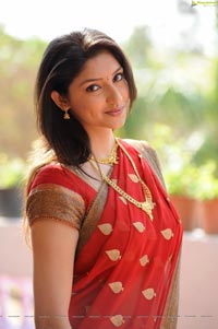 Tanvi Vyas in Hot Red Saree