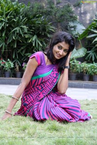 Adhee Lekka Heroine Hot Photos