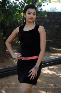 Telugu Heroine Priyanka