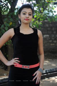 Telugu Heroine Priyanka