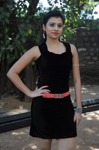 Telugu Heroine Priyanka