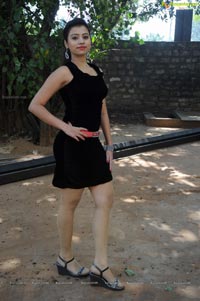 Telugu Heroine Priyanka