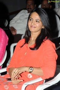 Anushka at Prema Ishq Kaadhal Audio Success Meet