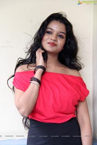 Heroine Bhavya