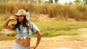 Idhe Charutho Dating Heroine