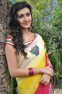 Tamasha Heroine Neelam Upadhyaya