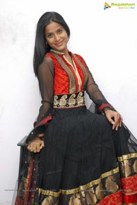 Telugu Anchor Prashanthi Photos