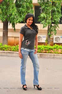 Priyamani in T-Shirt and Jeans