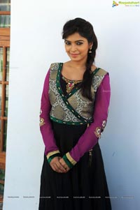 Soodhu Kavvum Sanchita Shetty