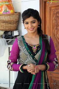 Soodhu Kavvum Sanchita Shetty