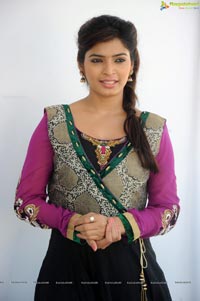 Soodhu Kavvum Sanchita Shetty