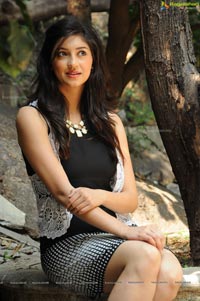 Nenem Chinna Pillana Heroine Tanvi Vyas Photos