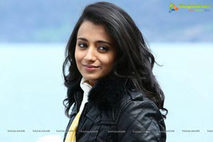 Trisha in Endrendrum Punnagai