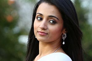 Trisha in Endrendrum Punnagai