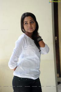 Telugu Heroine Vidarsha