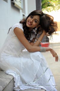 PIK Heroine Vithika Sheru