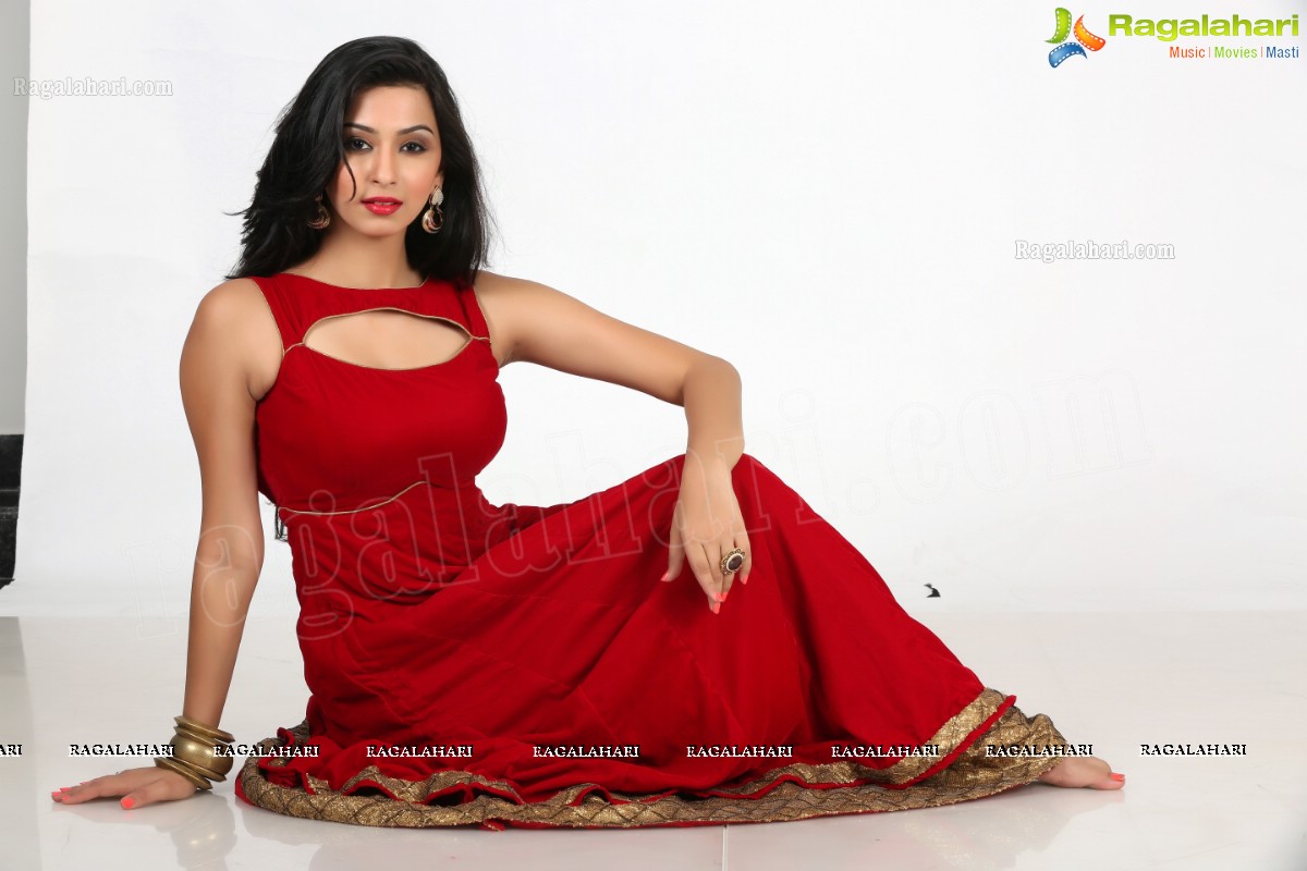 Eshanya (Anikita Maheswari) (Exclusive)