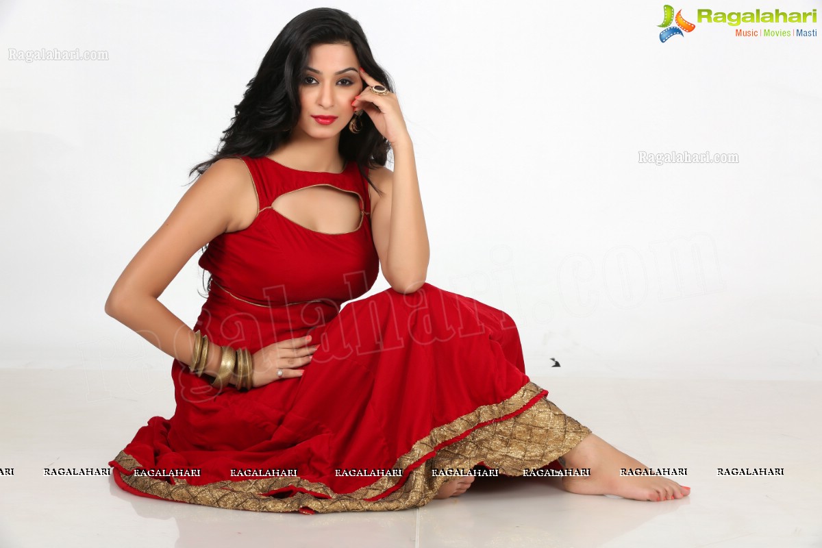 Eshanya (Anikita Maheswari) (Exclusive)