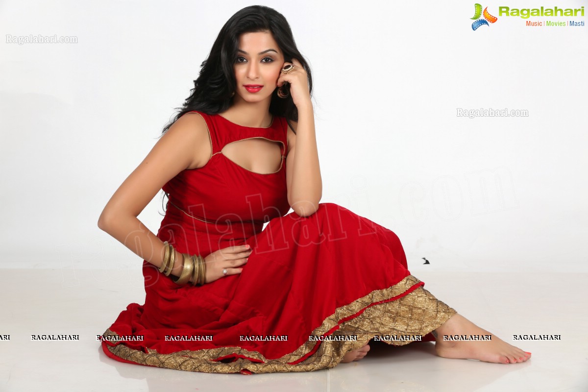 Eshanya (Anikita Maheswari) (Exclusive)