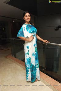 Heroine Regina Cassandra