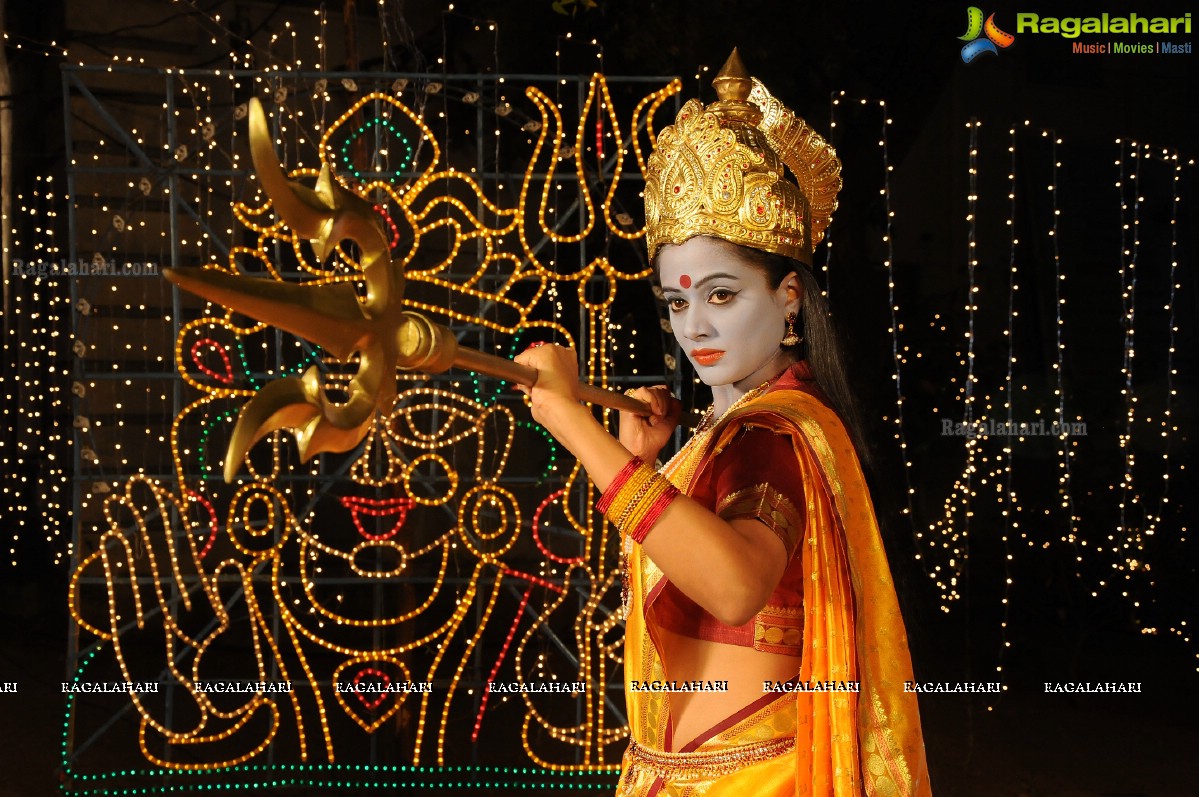 Priyamani in Devotional Attire, Photo Gallery