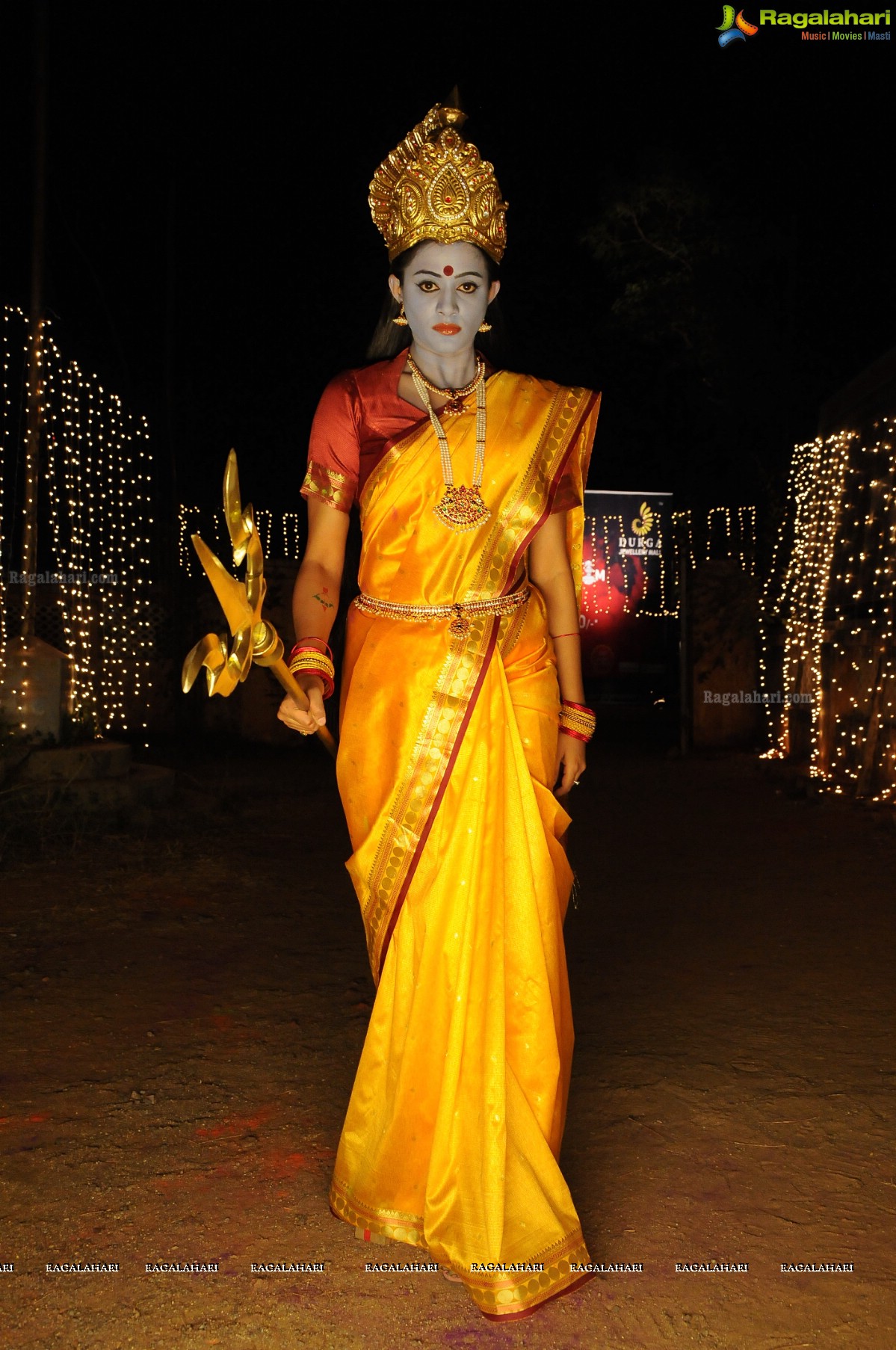 Priyamani in Devotional Attire, Photo Gallery