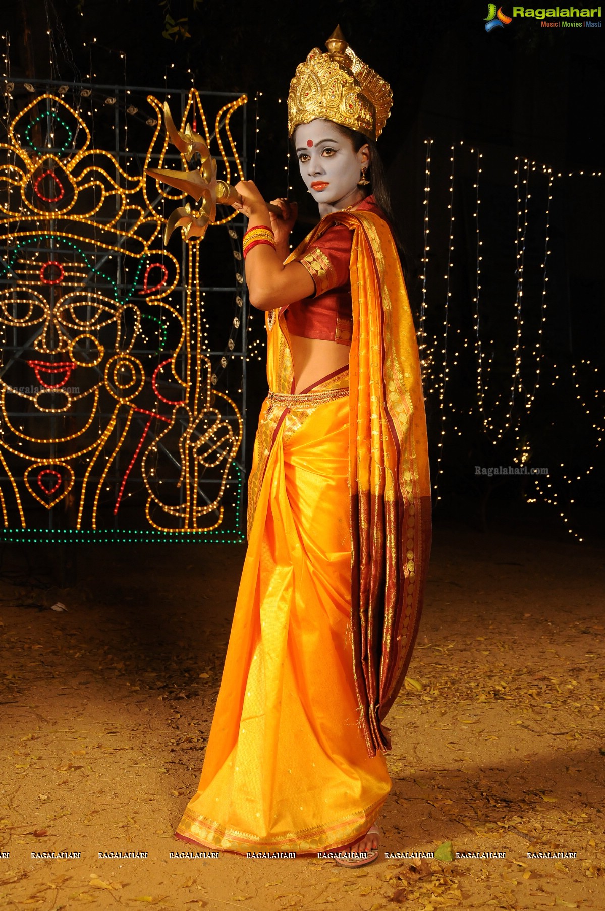 Priyamani in Devotional Attire, Photo Gallery