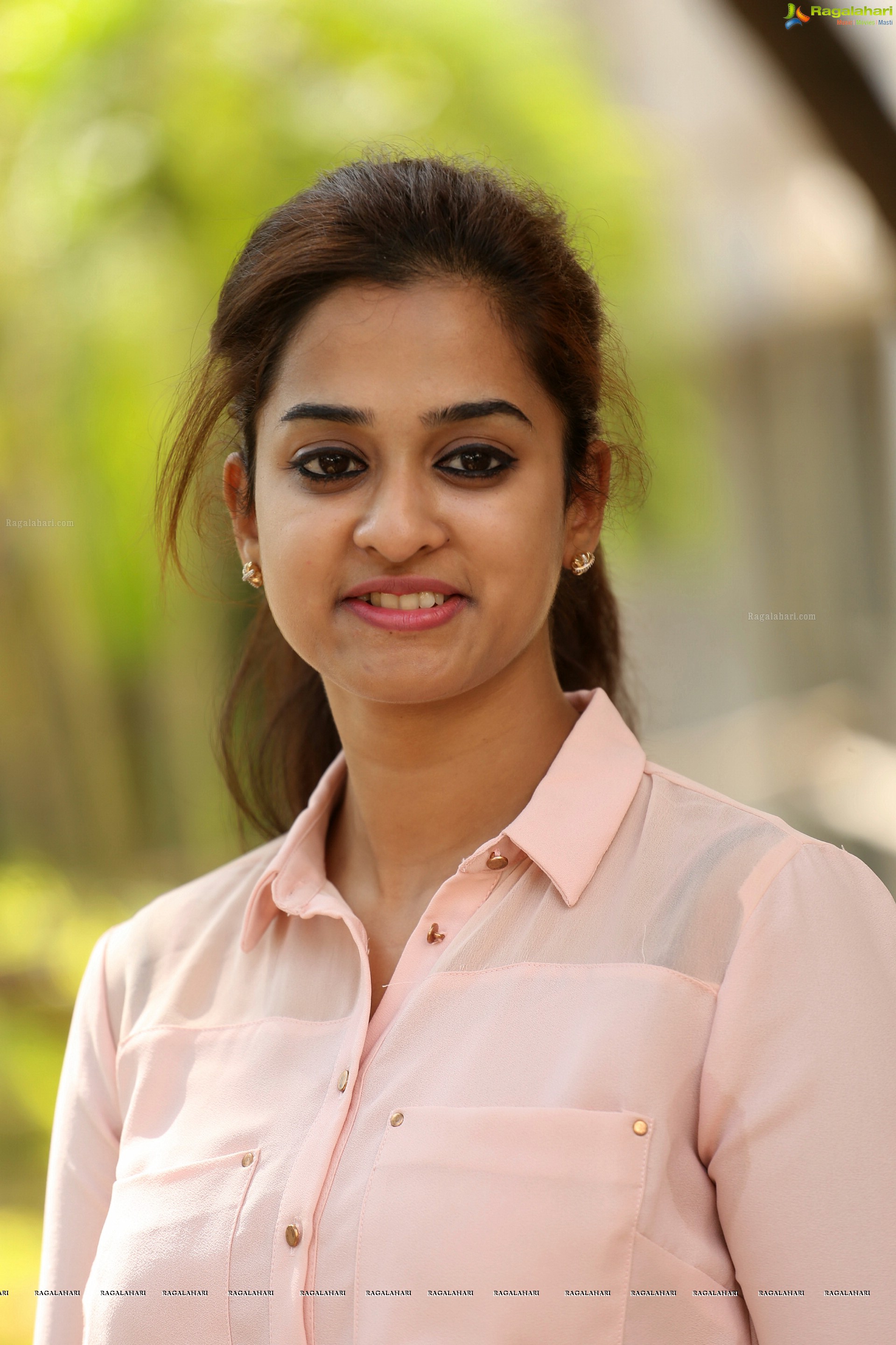 Nanditha Raj (High Definition)