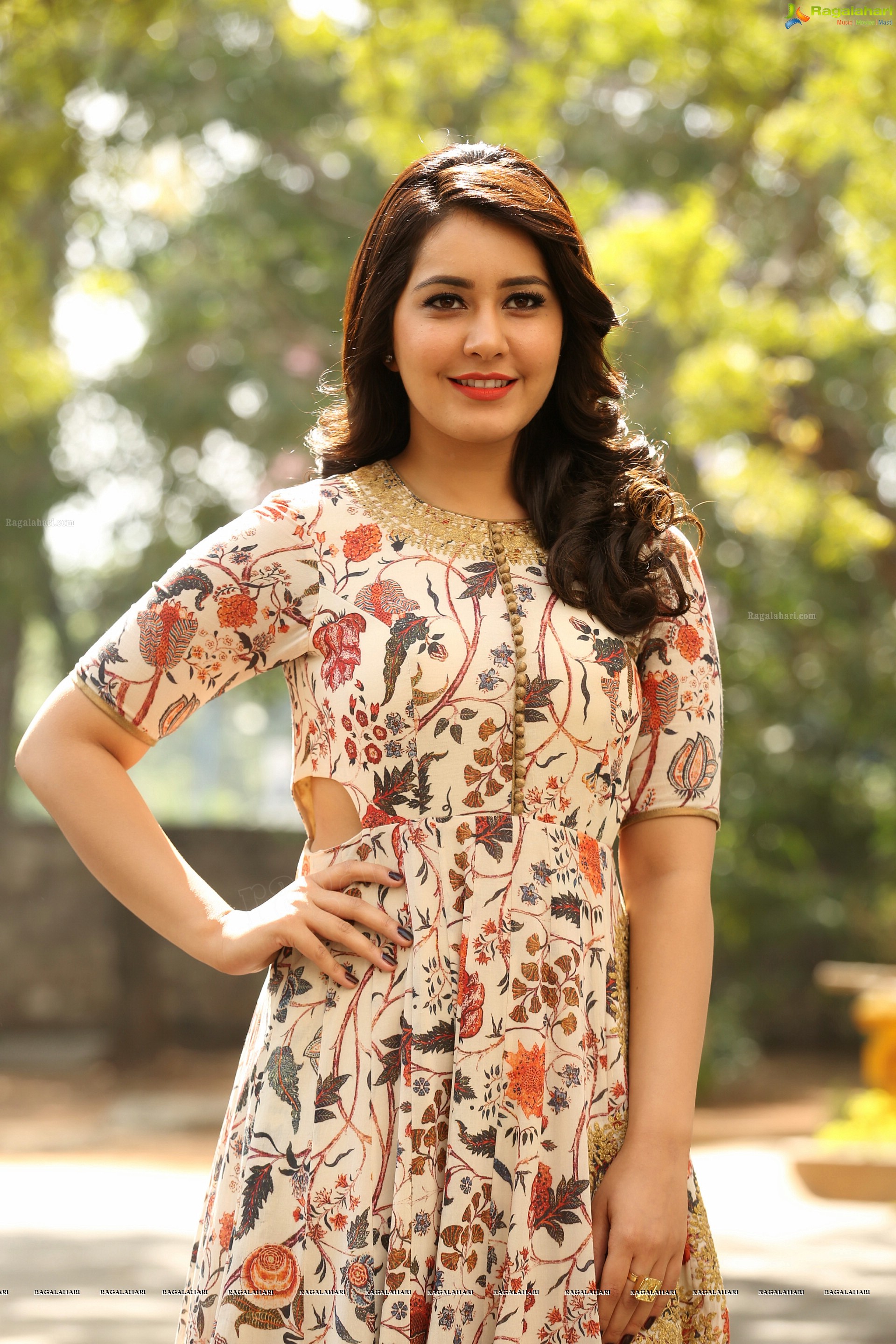 Rashi Khanna at Bengal Tiger Special Song Launch