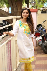 Swathi Reddy - Colors Swathi