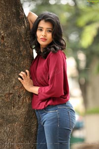 Hebah Patel Red Dress