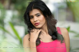 Kumari 21F Actress Hebah Patel