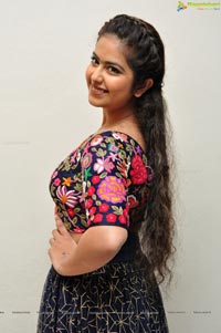 Avika Gor Photos