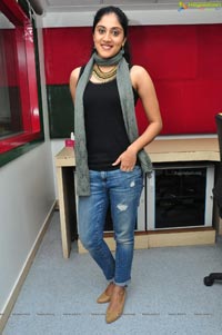 Dhanya Balakrishna in Jeans